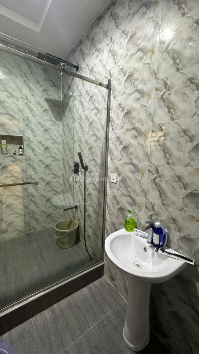 Luxury 3 Bedroom Apartment, Lekki Phase 1, Lekki, Lagos, Flat / Apartment Short Let