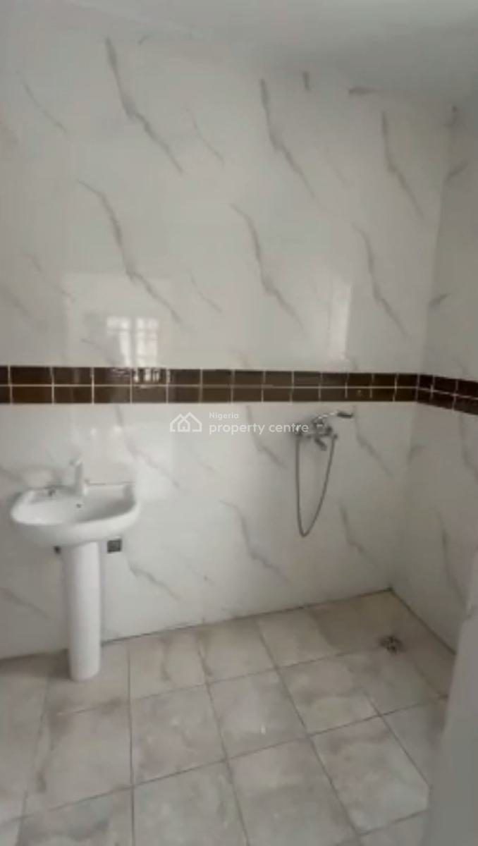 Spacious 3 Bedroom Flat, Ikota, Lekki, Lagos, Flat / Apartment for Rent