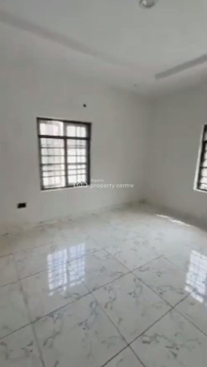 Spacious 3 Bedroom Flat, Ikota, Lekki, Lagos, Flat / Apartment for Rent