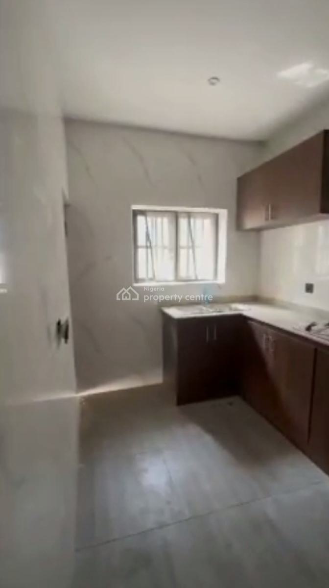 Spacious 3 Bedroom Flat, Ikota, Lekki, Lagos, Flat / Apartment for Rent