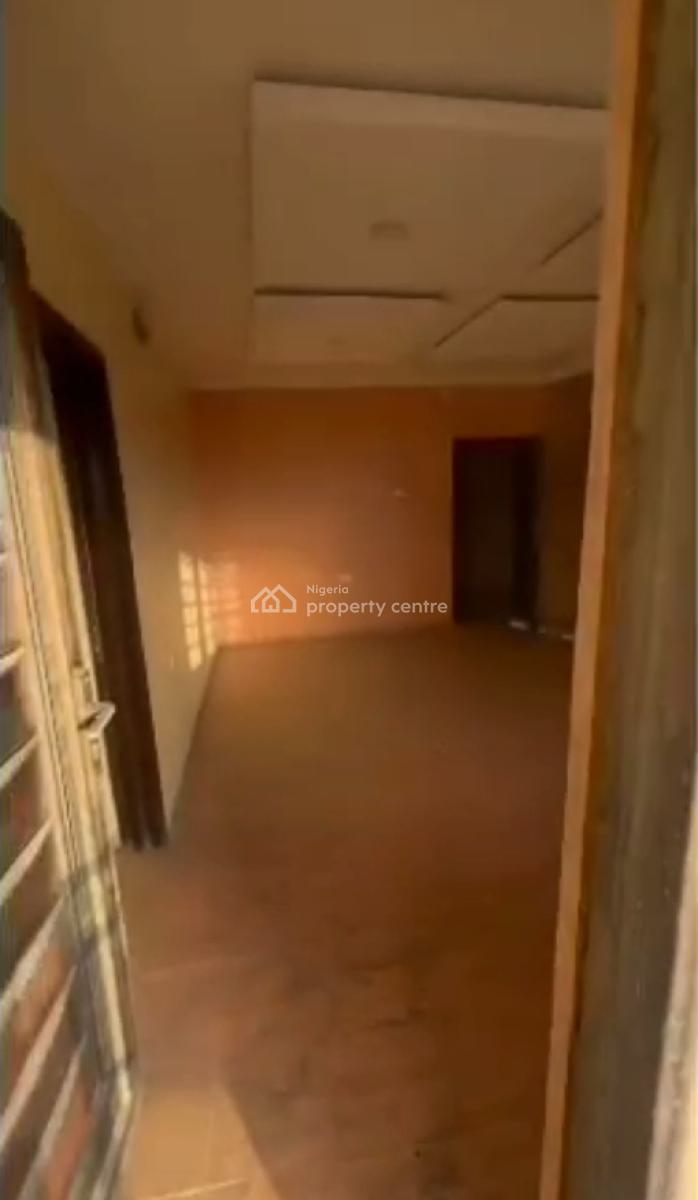 Spacious 2 Bedroom Flats, Ologolo, Lekki, Lagos, Flat / Apartment for Rent