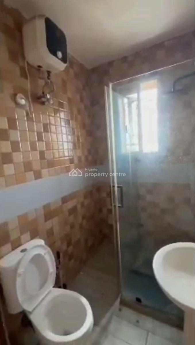 Decent 2 Bedroom Flat, Ologolo, Lekki, Lagos, Flat / Apartment for Rent