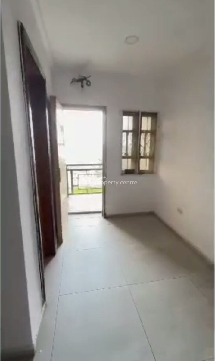 Decent 2 Bedroom Flat, Ologolo, Lekki, Lagos, Flat / Apartment for Rent