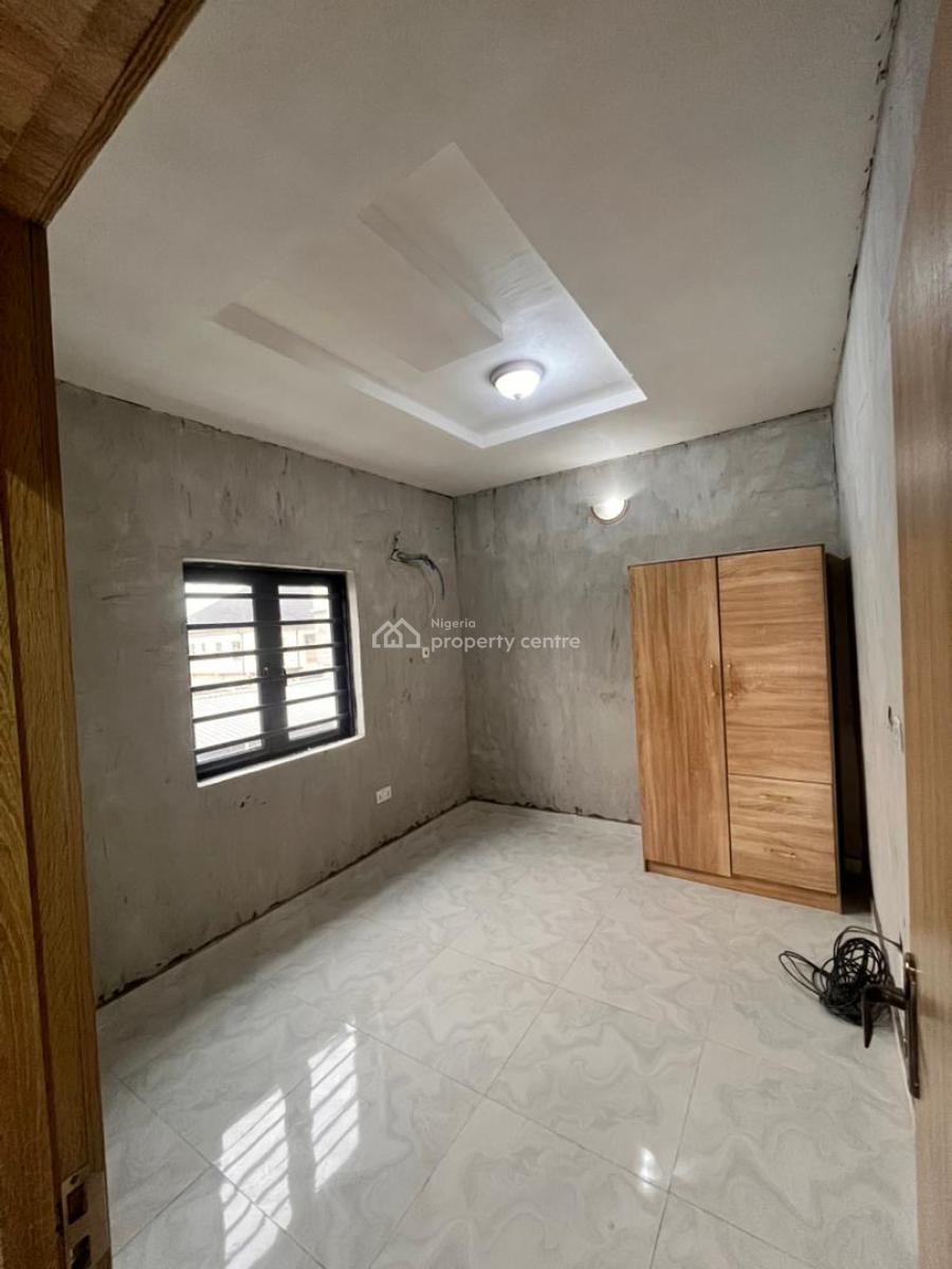 Newly Built 2 Bedroom Apartment, Mobil Road, Ilaje, Ajah, Lagos, Flat / Apartment for Rent