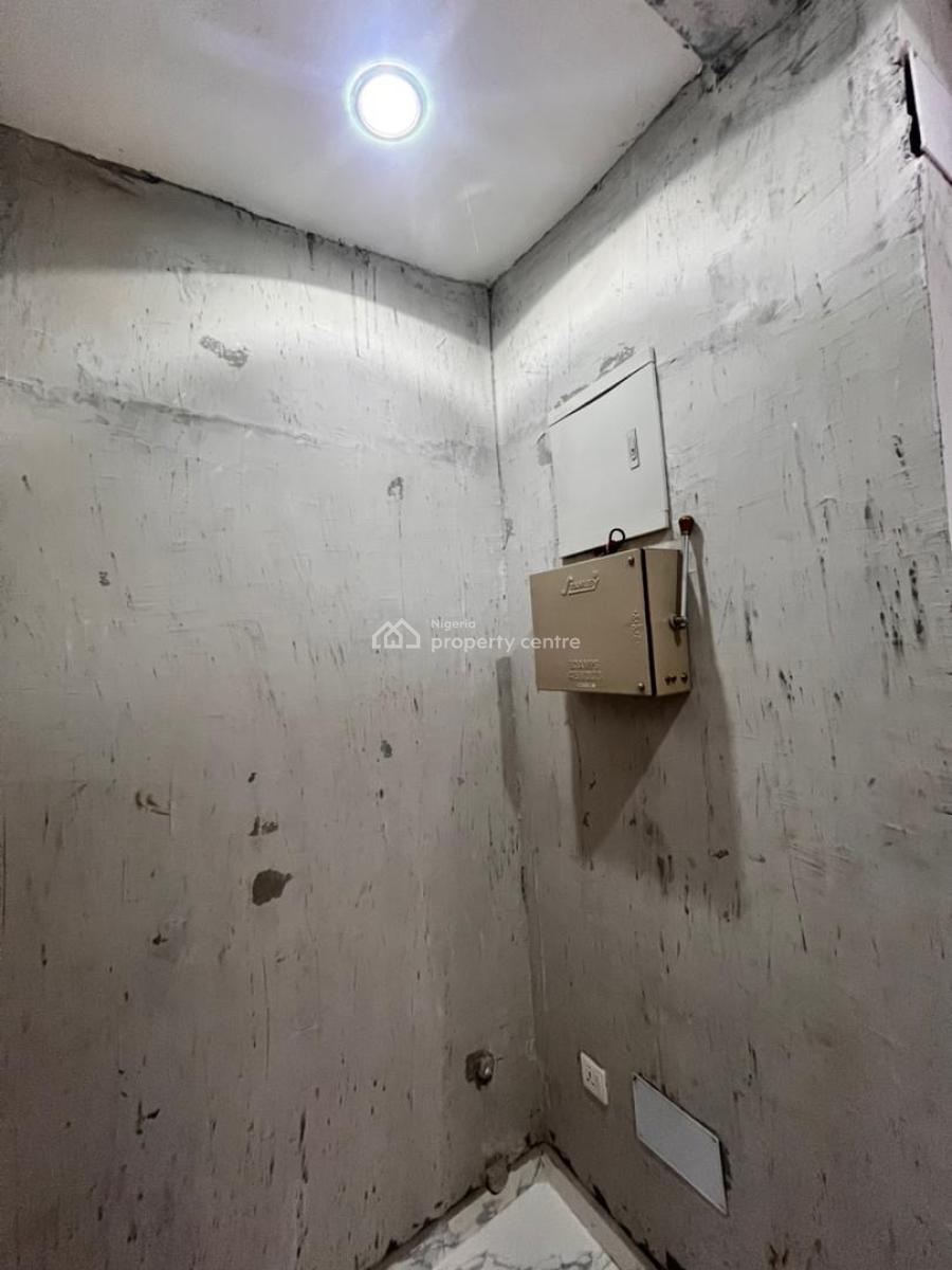 Newly Built 2 Bedroom Apartment, Mobil Road, Ilaje, Ajah, Lagos, Flat / Apartment for Rent