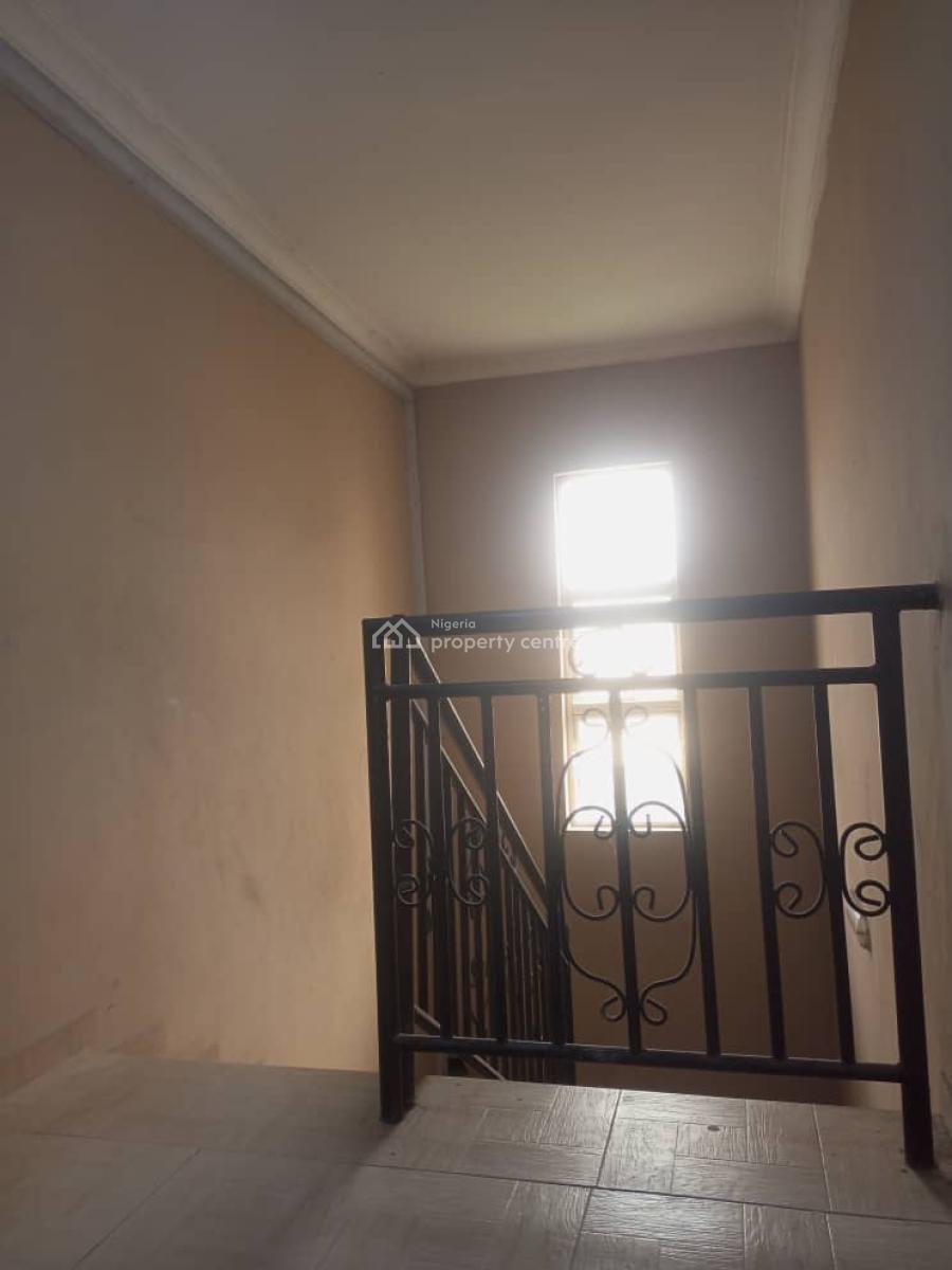 2 Bedroom Upstairs Sharp and Clean, Westwood Estate Badore Road, Ajah, Lagos, Flat / Apartment for Rent