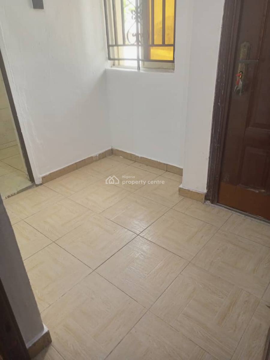 2 Bedroom Upstairs Sharp and Clean, Westwood Estate Badore Road, Ajah, Lagos, Flat / Apartment for Rent