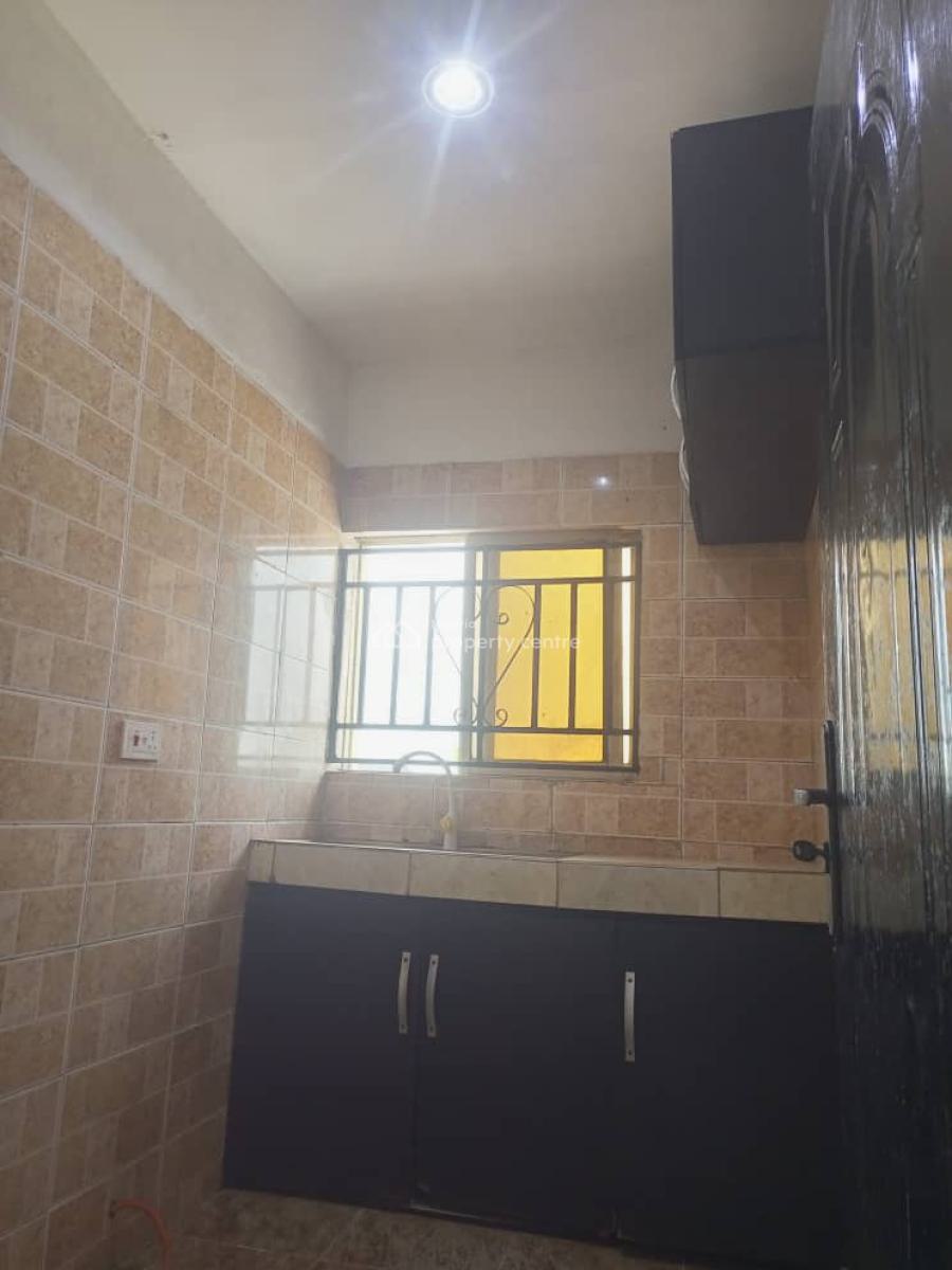 2 Bedroom Upstairs Sharp and Clean, Westwood Estate Badore Road, Ajah, Lagos, Flat / Apartment for Rent