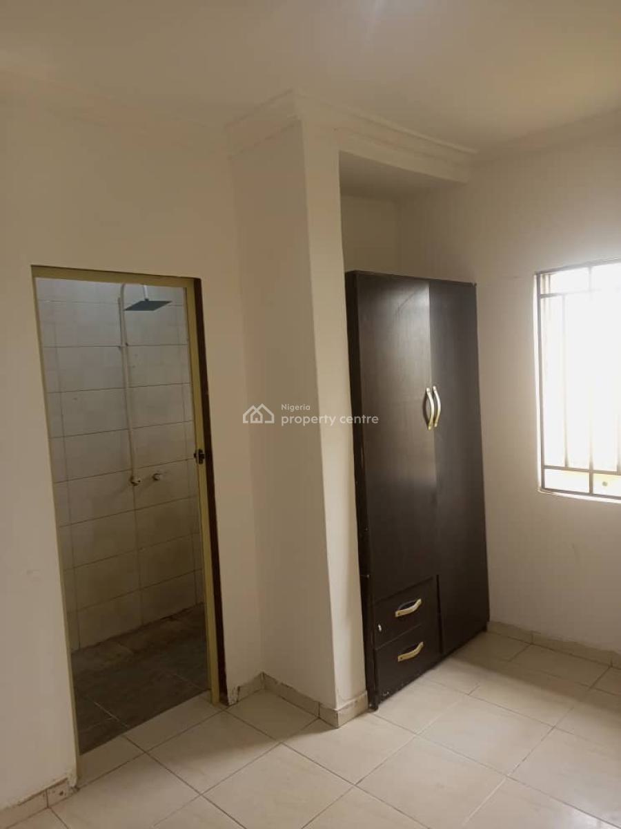 2 Bedroom Upstairs Sharp and Clean, Westwood Estate Badore Road, Ajah, Lagos, Flat / Apartment for Rent