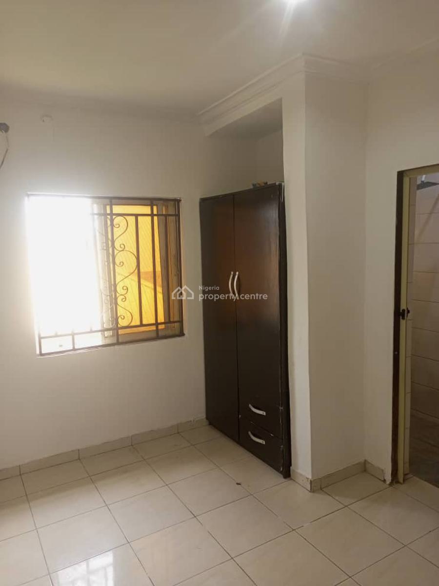 2 Bedroom Upstairs Sharp and Clean, Westwood Estate Badore Road, Ajah, Lagos, Flat / Apartment for Rent