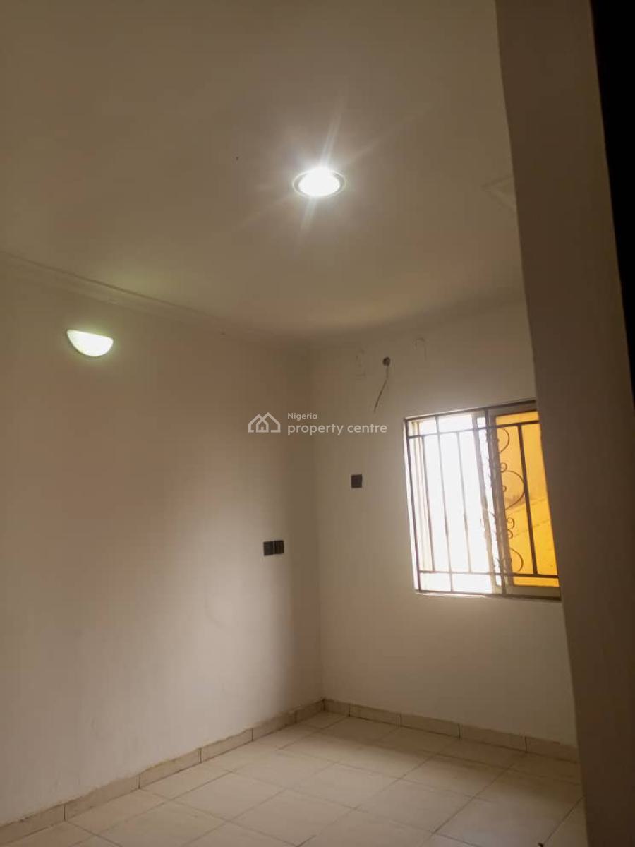 2 Bedroom Upstairs Sharp and Clean, Westwood Estate Badore Road, Ajah, Lagos, Flat / Apartment for Rent