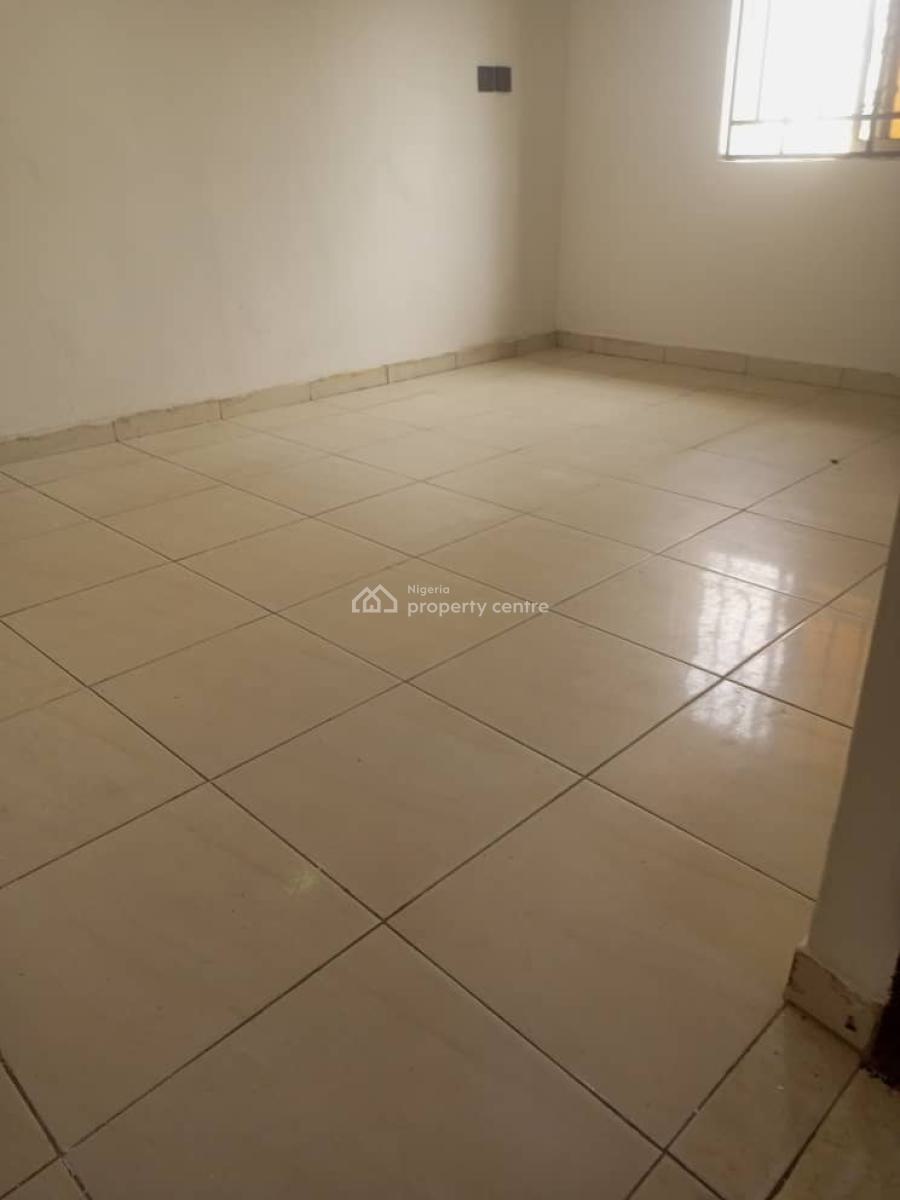 2 Bedroom Upstairs Sharp and Clean, Westwood Estate Badore Road, Ajah, Lagos, Flat / Apartment for Rent