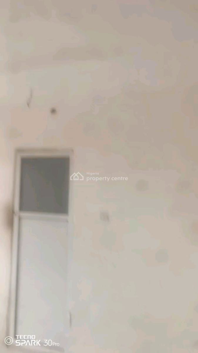 Spacious Miniflat Upstairs with Personal Prepaid Metre, Balcony,, Alagomeji, Yaba, Lagos, Mini Flat (room and Parlour) for Rent