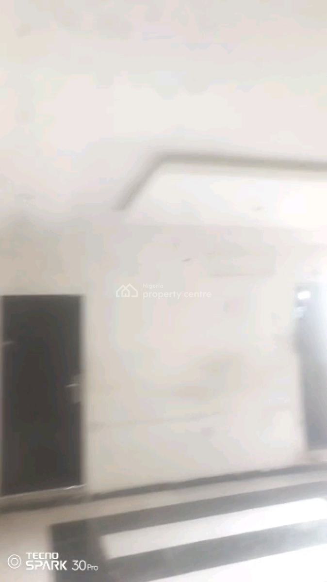 Spacious Miniflat Upstairs with Personal Prepaid Metre, Balcony,, Alagomeji, Yaba, Lagos, Mini Flat (room and Parlour) for Rent