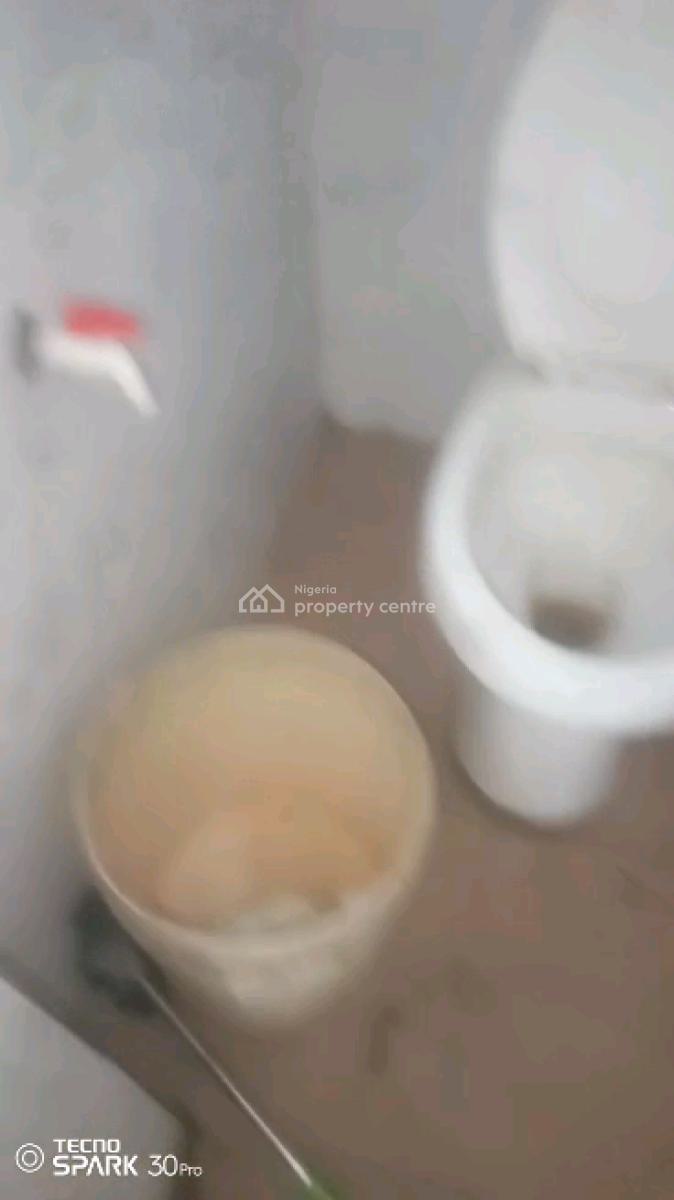 Spacious Miniflat Upstairs with Personal Prepaid Metre, Balcony,, Alagomeji, Yaba, Lagos, Mini Flat (room and Parlour) for Rent