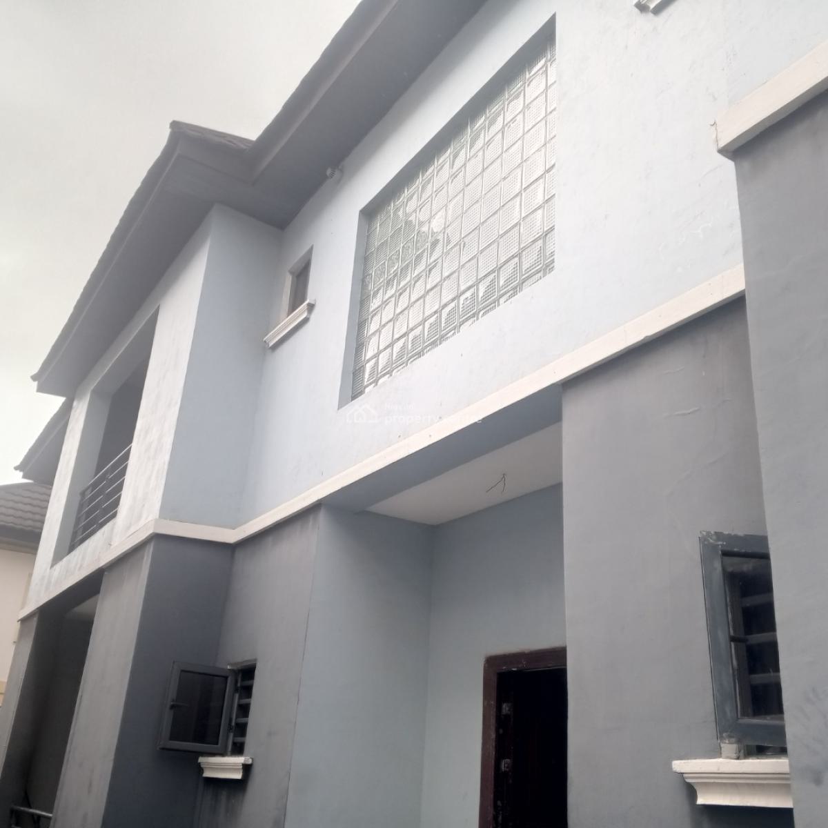 Spacious 3 Bedroom Flat ( Upstairs ), Sforte Estate Beside Gtbank Addo Road, Ado, Ajah, Lagos, Flat / Apartment for Rent