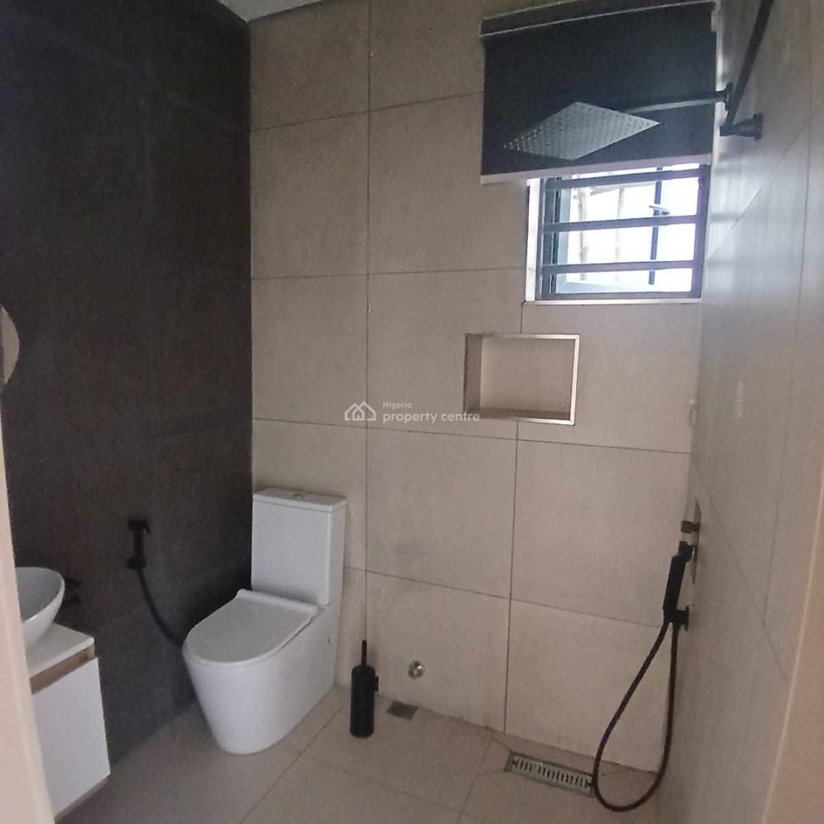 Exquisitely Detailed 1 Bedroom Apartment, Surulere, Lagos, Flat / Apartment for Sale