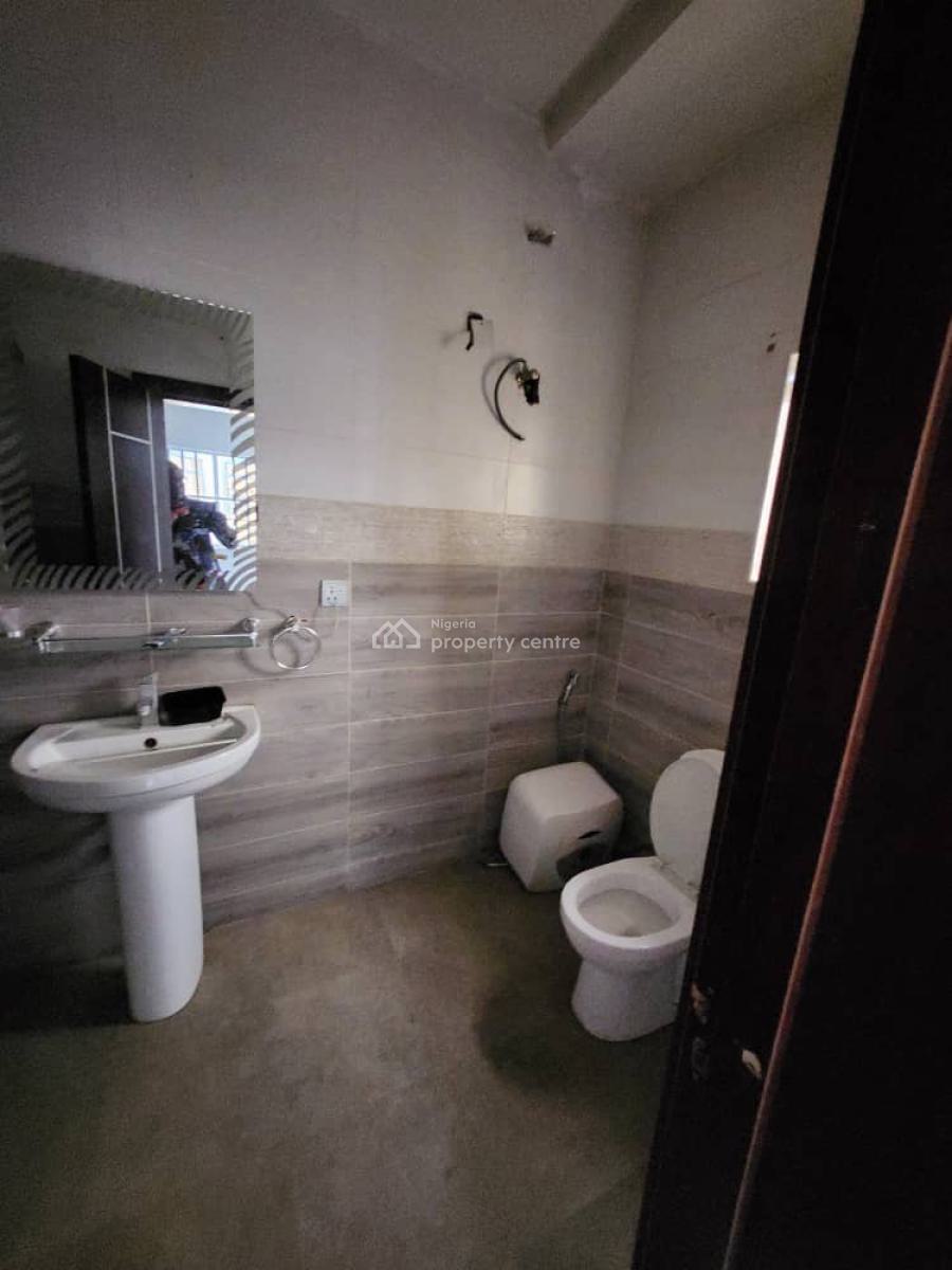 Spacious Miniflat with an Open Plan Kitchen, Lake View Estate, By Orchid Road, Lekki, Lagos, Lekki, Lagos, Mini Flat (room and Parlour) for Rent