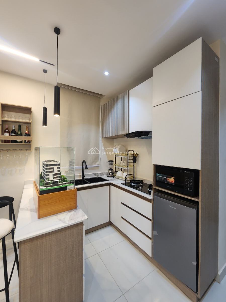 Lovely Studio Apartment in a Prime Location, Surulere, Lagos, Self Contain (single Rooms) for Sale