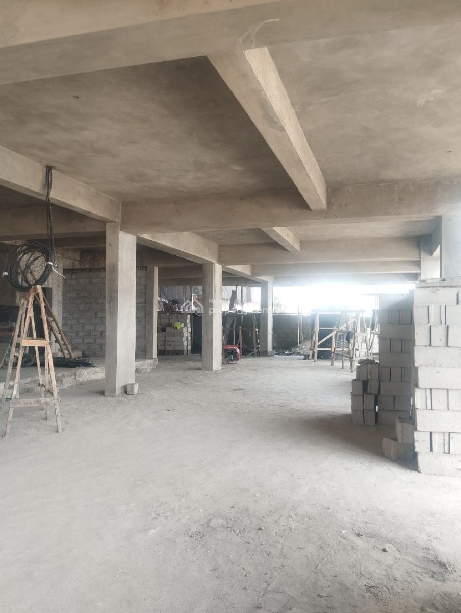 Spacious Massive Luxury 2bedroom Flat Apartment with Bq, Secure Minestate Ajayi Alaba Street Salem Ilasan Elegushi Ikate Lagos, Ikate, Lekki, Lagos, Block of Flats for Sale