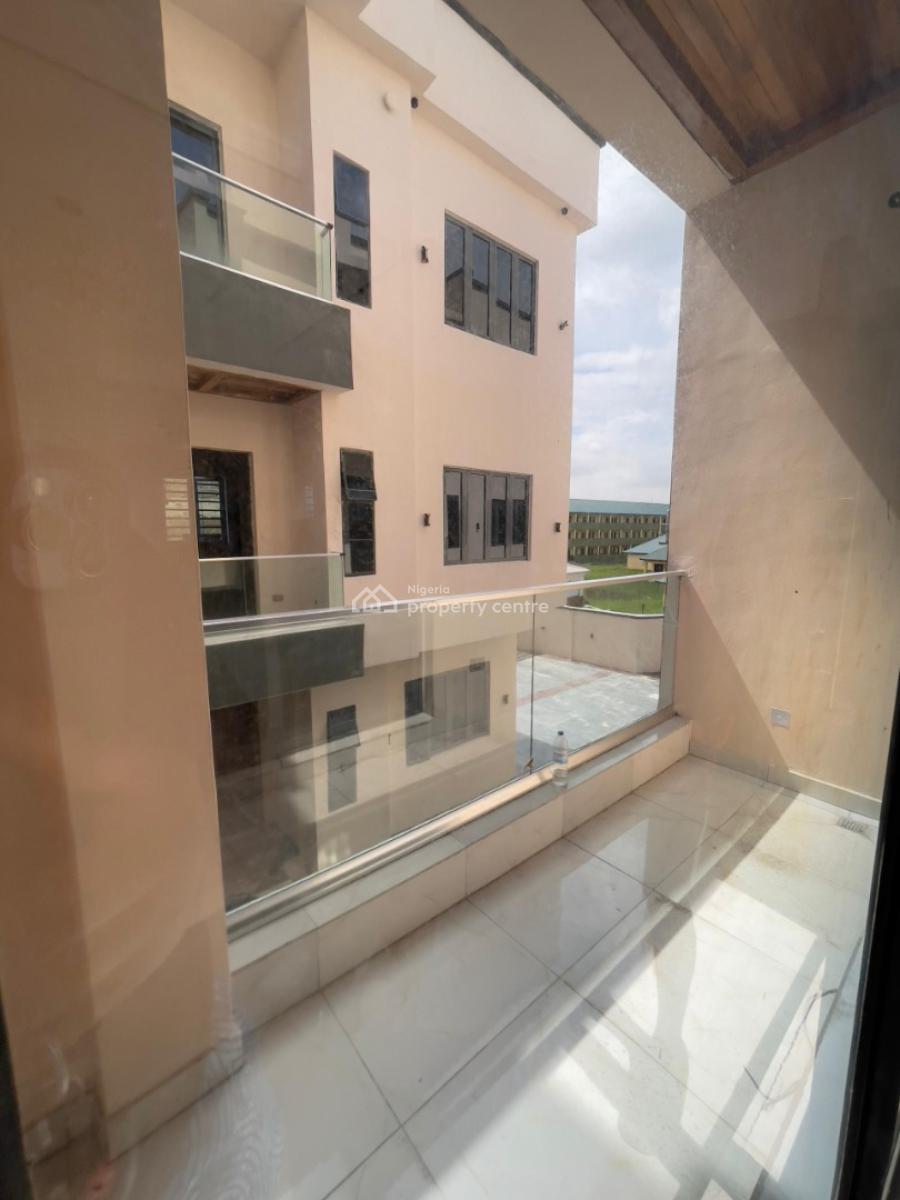 Spacious 2-bedroom Flats, Chevron, Lekki, Lagos, Flat / Apartment for Sale