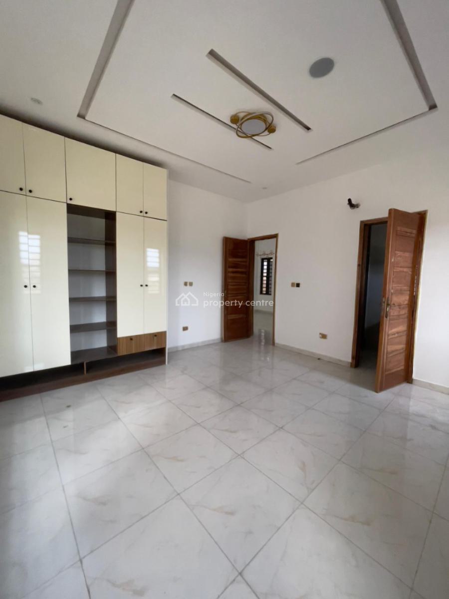 Spacious 2-bedroom Flats, Chevron, Lekki, Lagos, Flat / Apartment for Sale