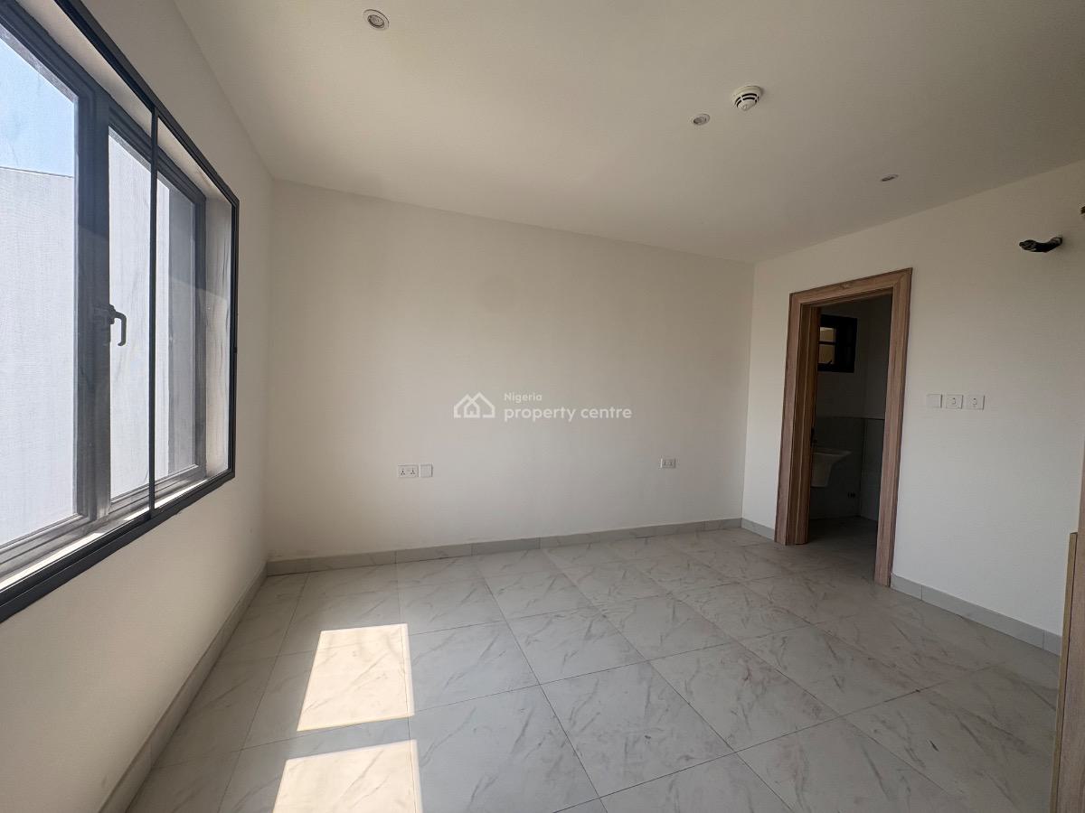 Fully Serviced 1 Bedroom Penthouse Apartment, Lekki Phase 1, Lekki, Lagos, Flat / Apartment for Rent