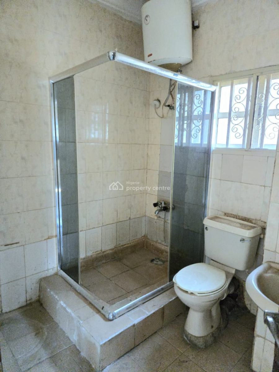 Spacious 3 Bedroom Apartment, Agungi, Lekki, Lagos, Flat / Apartment for Rent