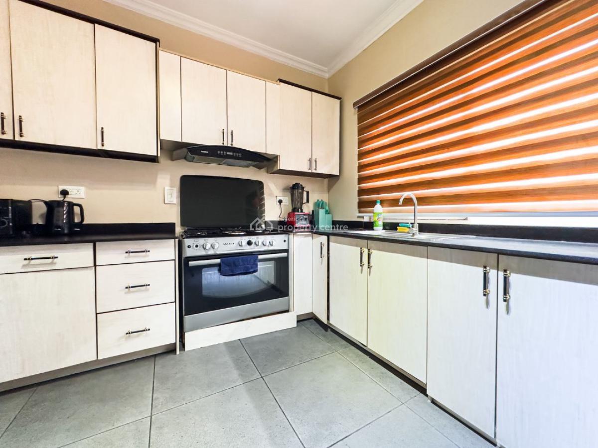 High-end 3 Bedroom Duplex with Exclusive Facilities Avail for Dec Stay, High-end 3 Bedroom Duplex with Exclusive Facilities Avail for Dec Stay, Lekki Phase 1, Lekki, Lagos, Terraced Duplex Short Let