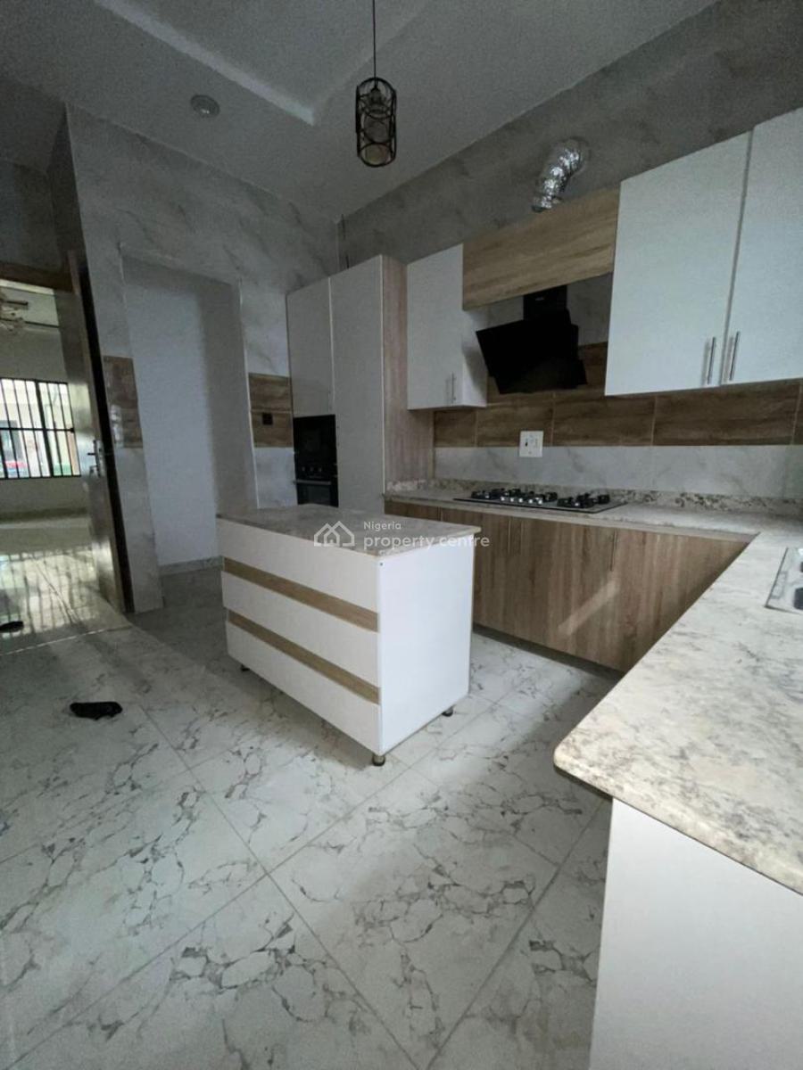 Premium 2-bedroom Apartment in Ologolo, Lekki *, Ologolo, Lekki, Lagos, Flat / Apartment for Rent