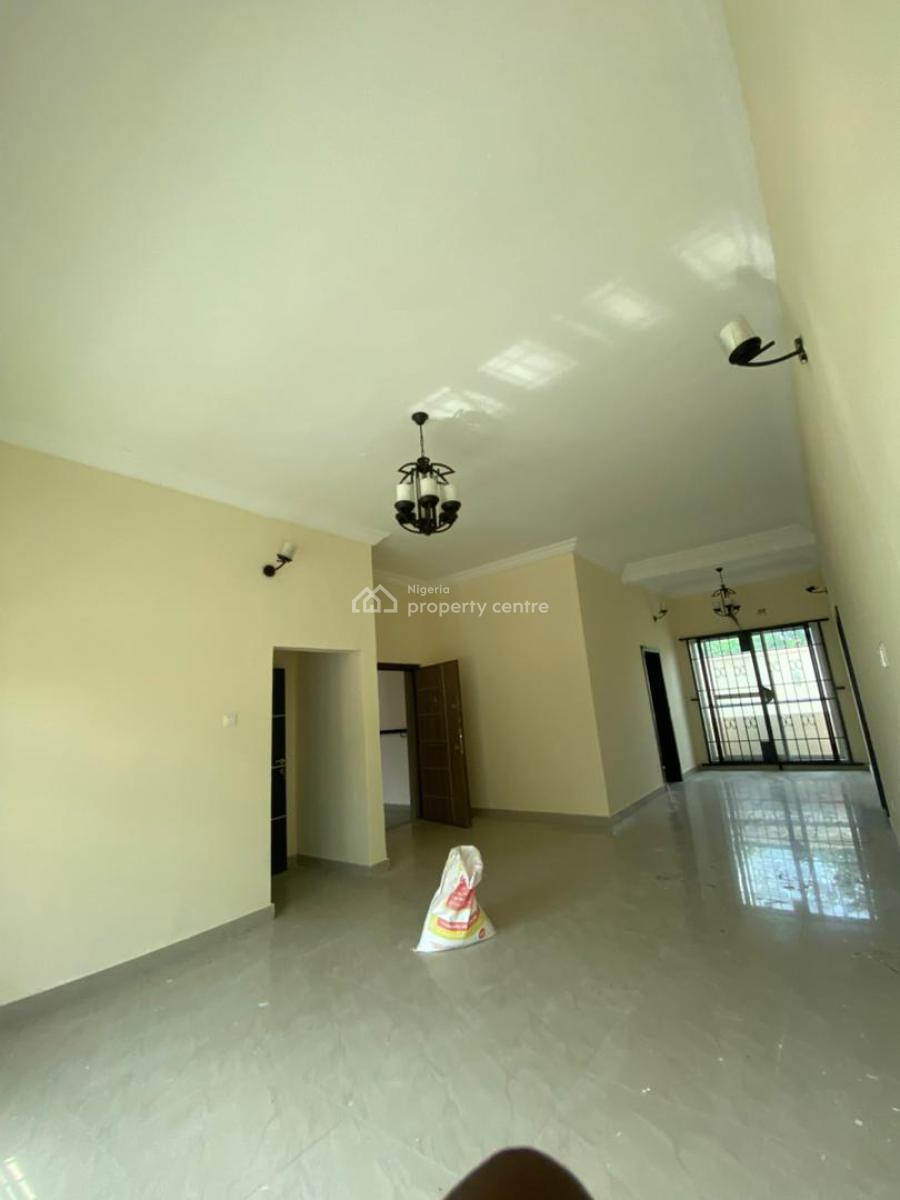 Massive 3 Bedroom Flat, Abijo Gra Sangotedo, Sangotedo, Ajah, Lagos, Flat / Apartment for Rent