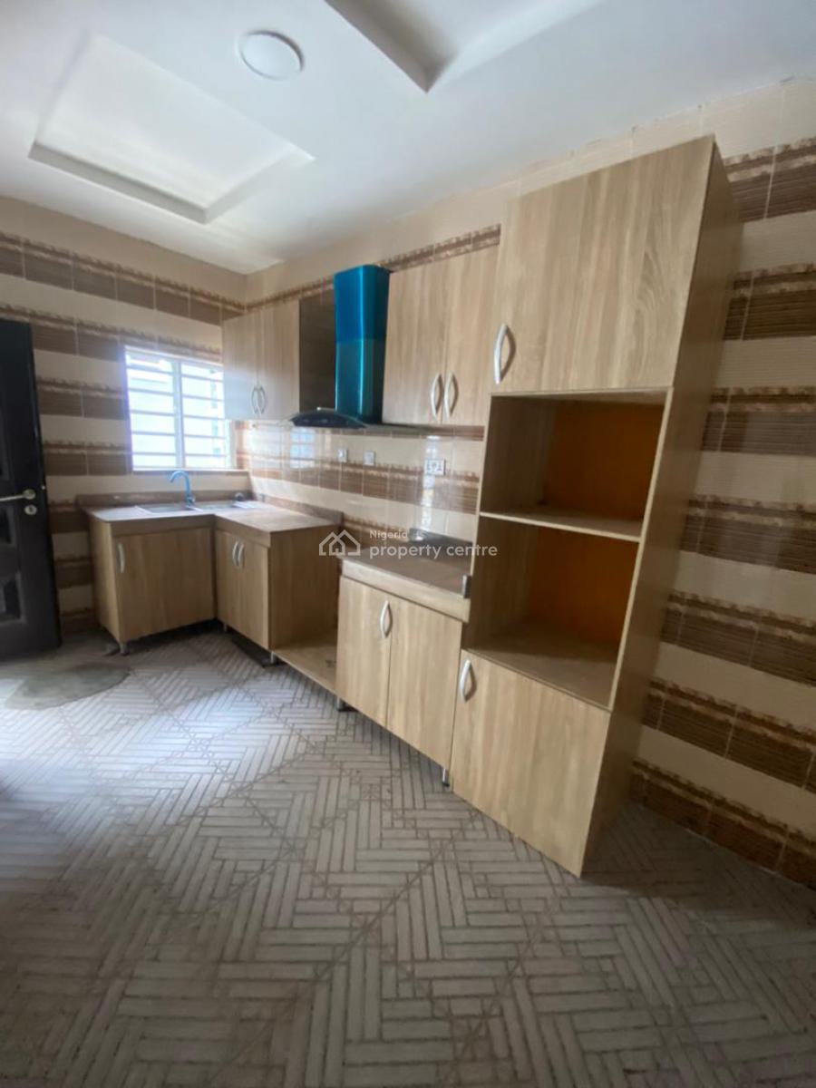 Massive 3 Bedroom Flat, Abijo Gra Sangotedo, Sangotedo, Ajah, Lagos, Flat / Apartment for Rent