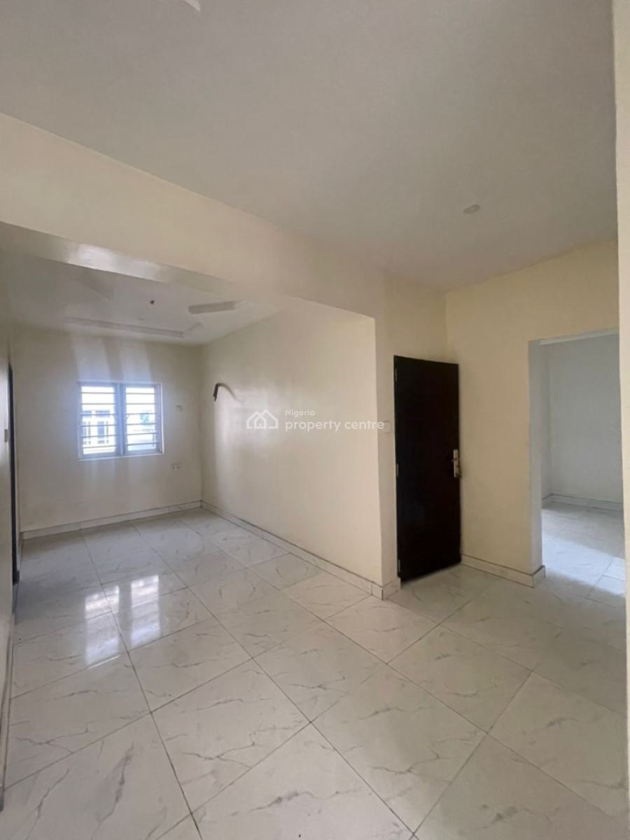 Beautiful Luxurious Share Apartment at Ajah Ilaje Off Mobil Road, Ajah Ilaje Off Mobil Road, Ajah, Lagos, Self Contain (single Rooms) for Rent