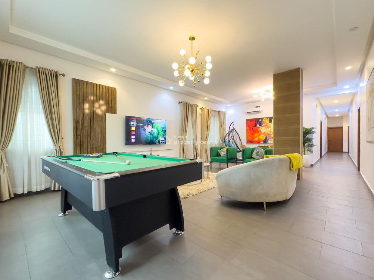 Elegantly Furnished 3bedroom with Luxury Facilities Avail for Dec Stay, Elegantly Furnished 3bedroom with Luxury Facilities Avail for Dec Stay, Lekki Phase 1, Lekki, Lagos, Flat / Apartment Short Let