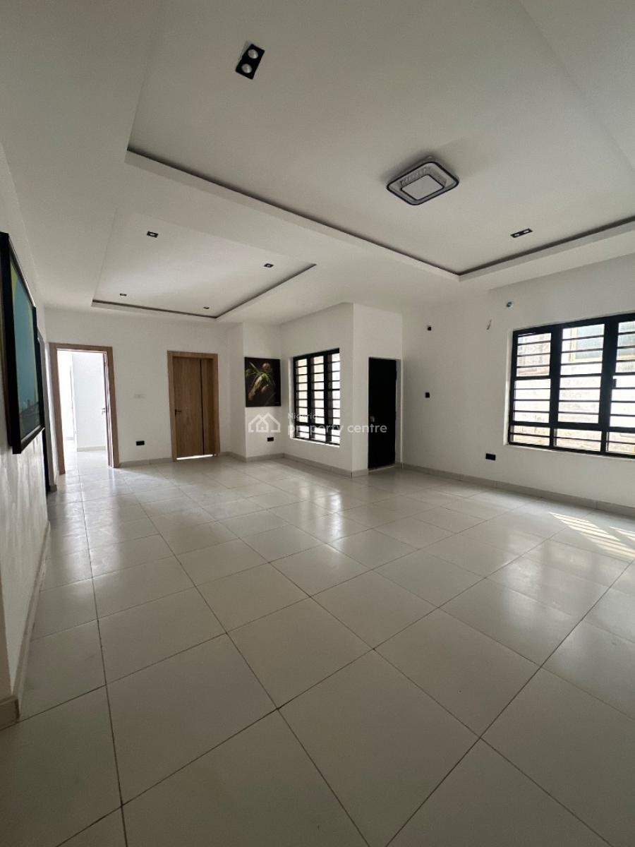 Luxury 2 Bedroom Apartment + Elevator + Swimming Pool, Ologolo, Lekki, Lagos, Flat / Apartment for Sale