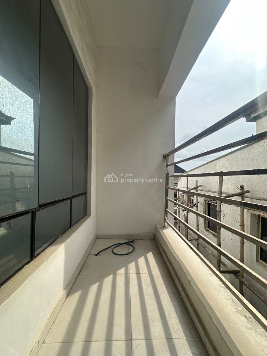 Luxury 2 Bedroom Apartment + Elevator + Swimming Pool, Ologolo, Lekki, Lagos, Flat / Apartment for Sale