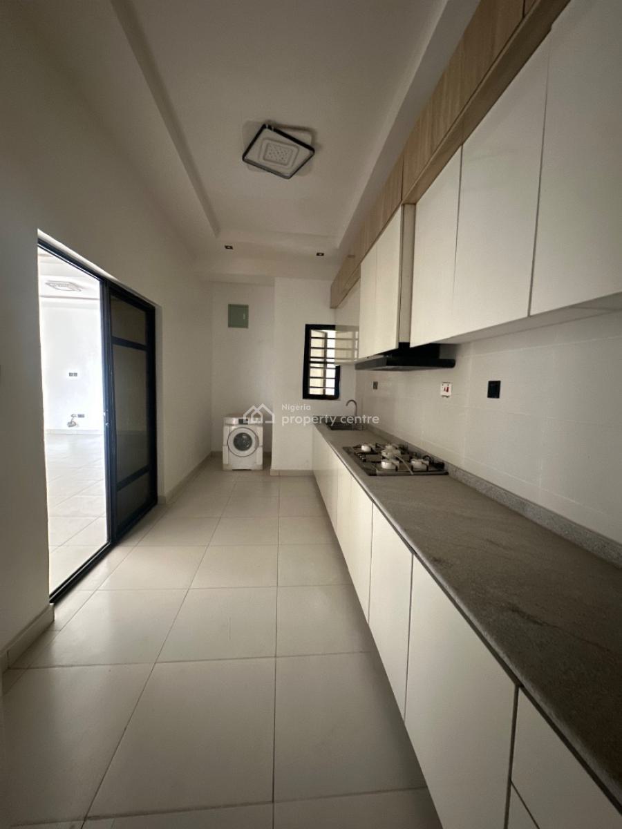Luxury 2 Bedroom Apartment + Elevator + Swimming Pool, Ologolo, Lekki, Lagos, Flat / Apartment for Sale