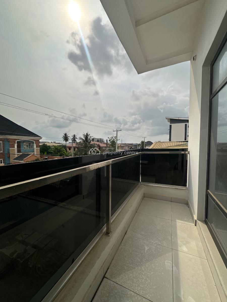 Luxury 2 Bedroom Apartment + Elevator + Swimming Pool, Ologolo, Lekki, Lagos, Flat / Apartment for Sale