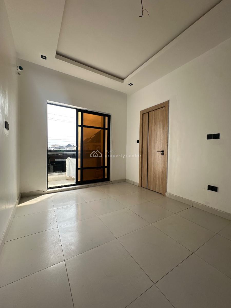 Luxury 2 Bedroom Apartment + Elevator + Swimming Pool, Ologolo, Lekki, Lagos, Flat / Apartment for Sale