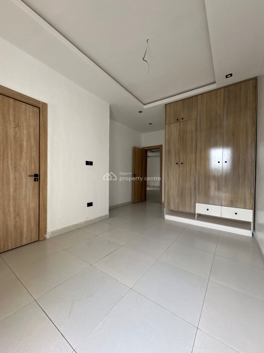 Luxury 2 Bedroom Apartment + Elevator + Swimming Pool, Ologolo, Lekki, Lagos, Flat / Apartment for Sale