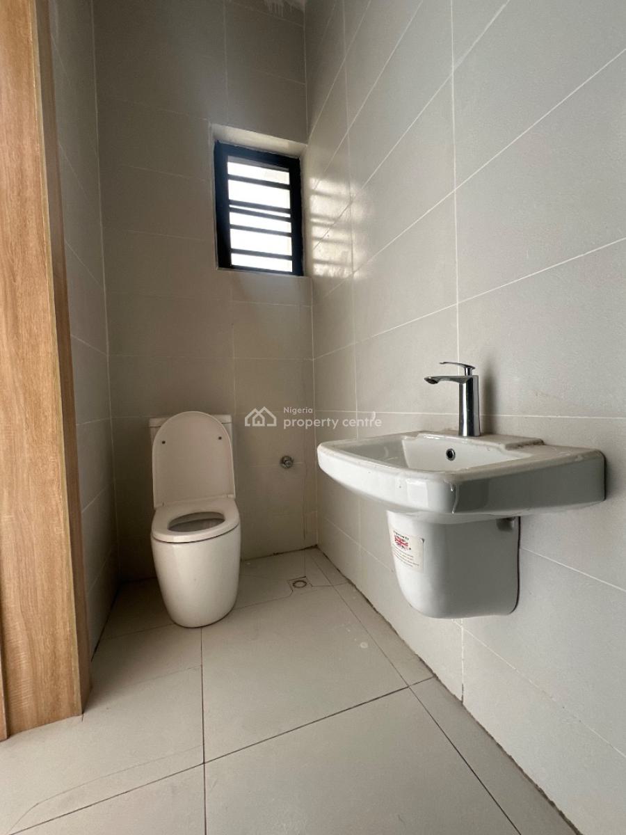 Luxury 2 Bedroom Apartment + Elevator + Swimming Pool, Ologolo, Lekki, Lagos, Flat / Apartment for Sale