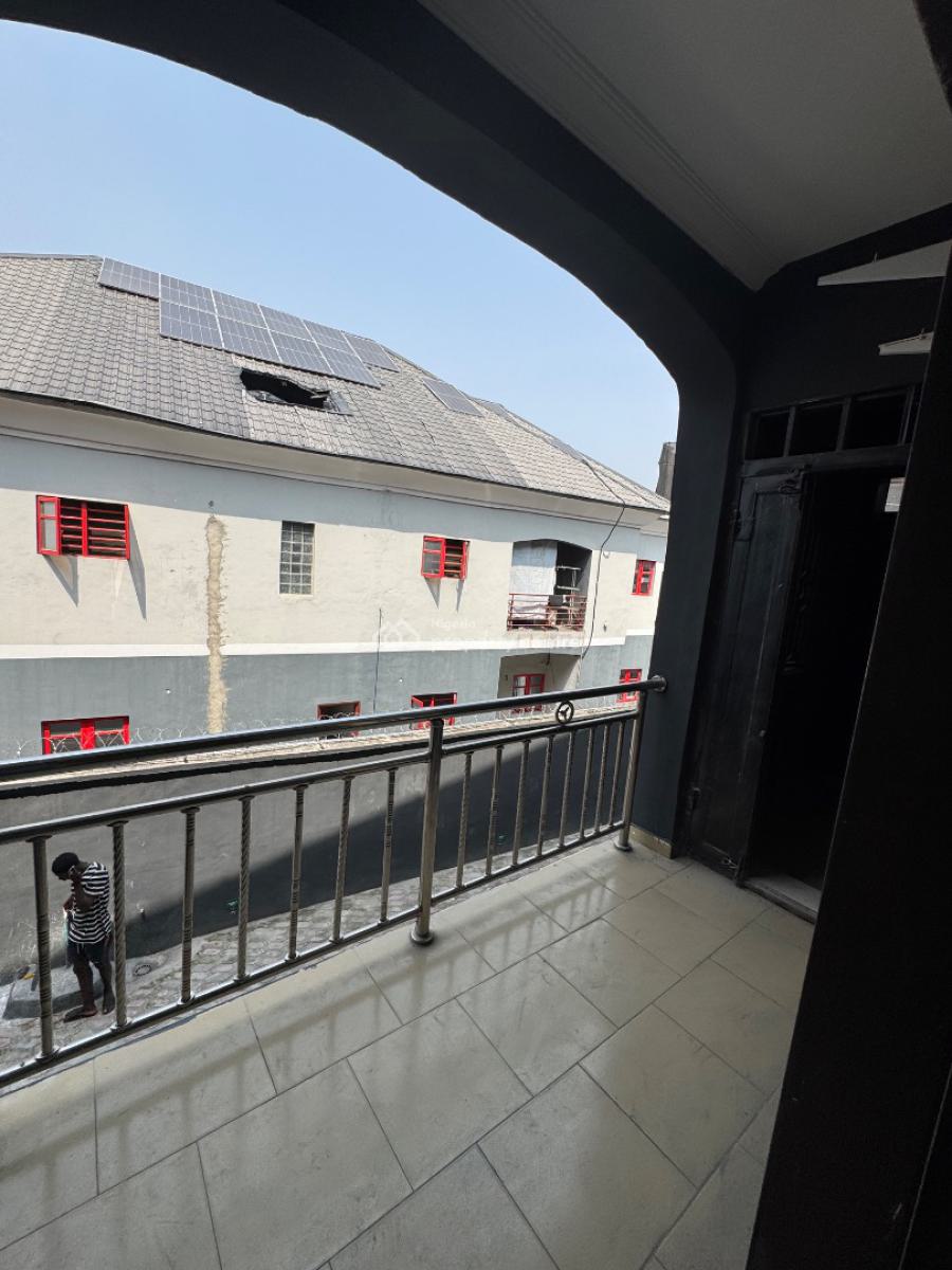 Newly Refurbished 2 Bedroom Apartment, Jakande, Lekki, Lagos, Flat / Apartment for Rent