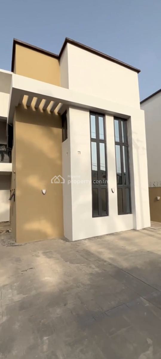 a Brand New Spacious 4-bedroom Semi-detached Duplex + 1bq, Gwarinpa District (video of The House Is Attached), Gwarinpa, Abuja, Semi-detached Duplex for Rent