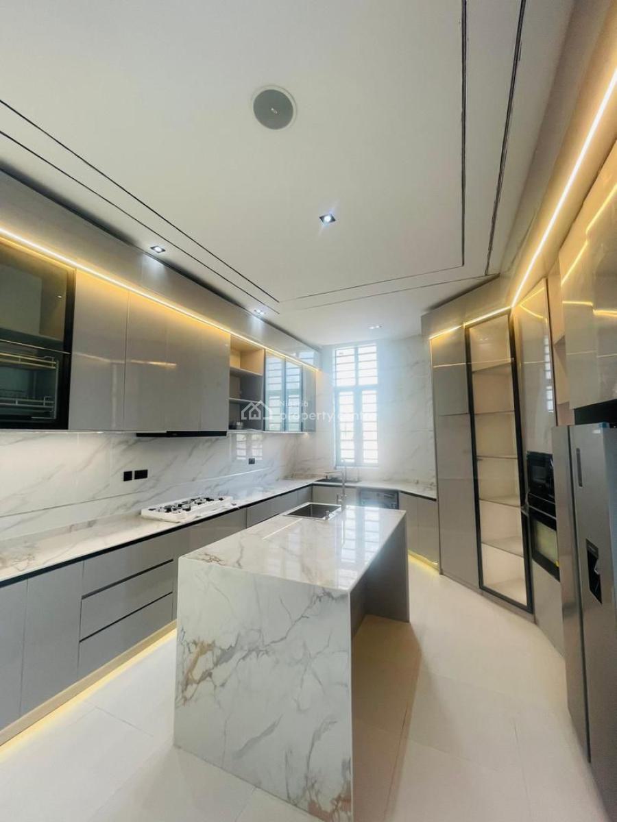 Pristine 5 Bedroom  Fully Detached with Bq + Smart Home in an Estate, Chevron, Lekki, Lagos, House for Sale