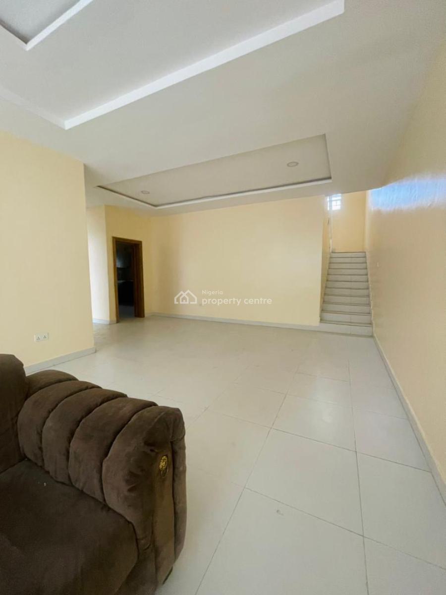 Well Spacious 3 Bedroom Terrace with Play Ground,gym and Pool Duplex, Lekki, Lagos, Terraced Duplex for Sale
