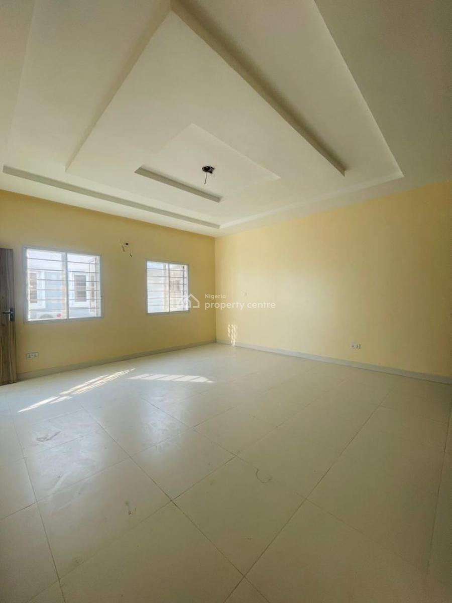 Well Spacious 3 Bedroom Terrace with Play Ground,gym and Pool Duplex, Lekki, Lagos, Terraced Duplex for Sale