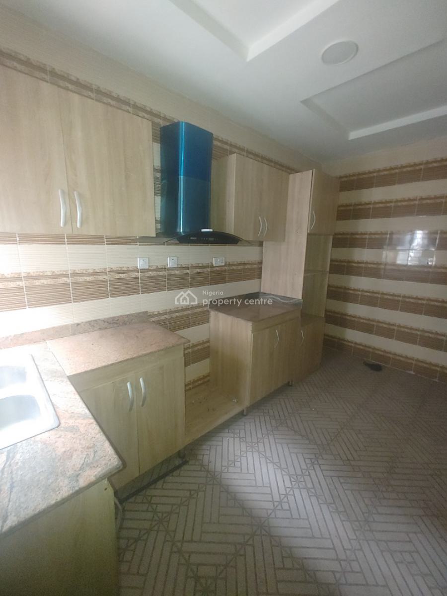 Very Sharp 2 Bedroom Flat Apartment in a Call in Estate, Sangotedo, Sangotedo, Ajah, Lagos, Flat / Apartment for Rent