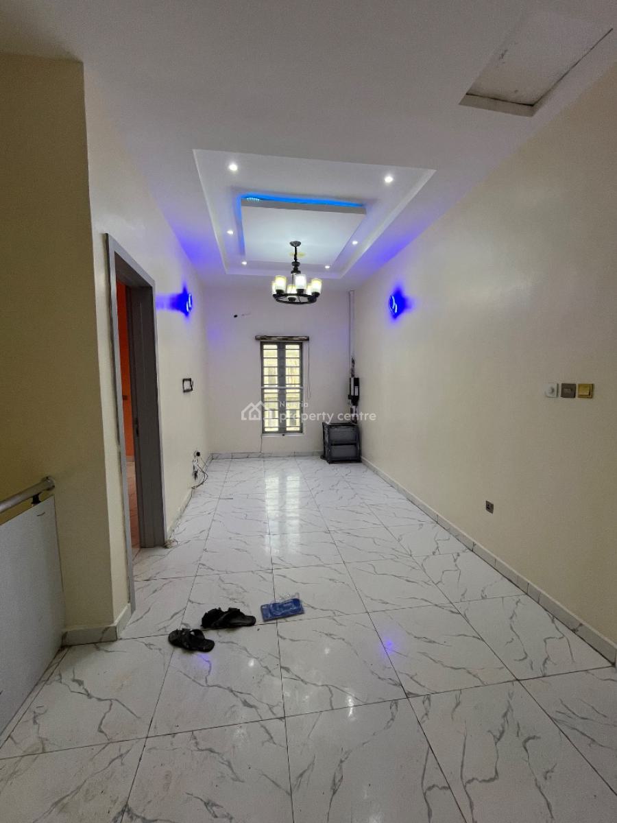 Spacious 4 Bedroom Terrace Duplex in a Secured Estate, Orchid Road, Lekki, Lagos, Terraced Duplex for Rent