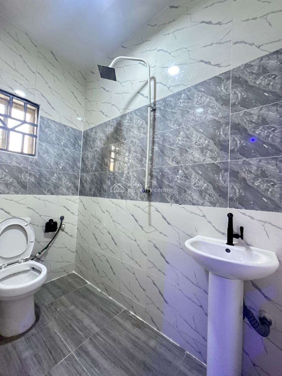 Lovely 3bedroom Apartment in a Serene Location, Ologolo, Lekki, Lagos, Ologolo, Lekki, Lagos, Flat / Apartment for Rent