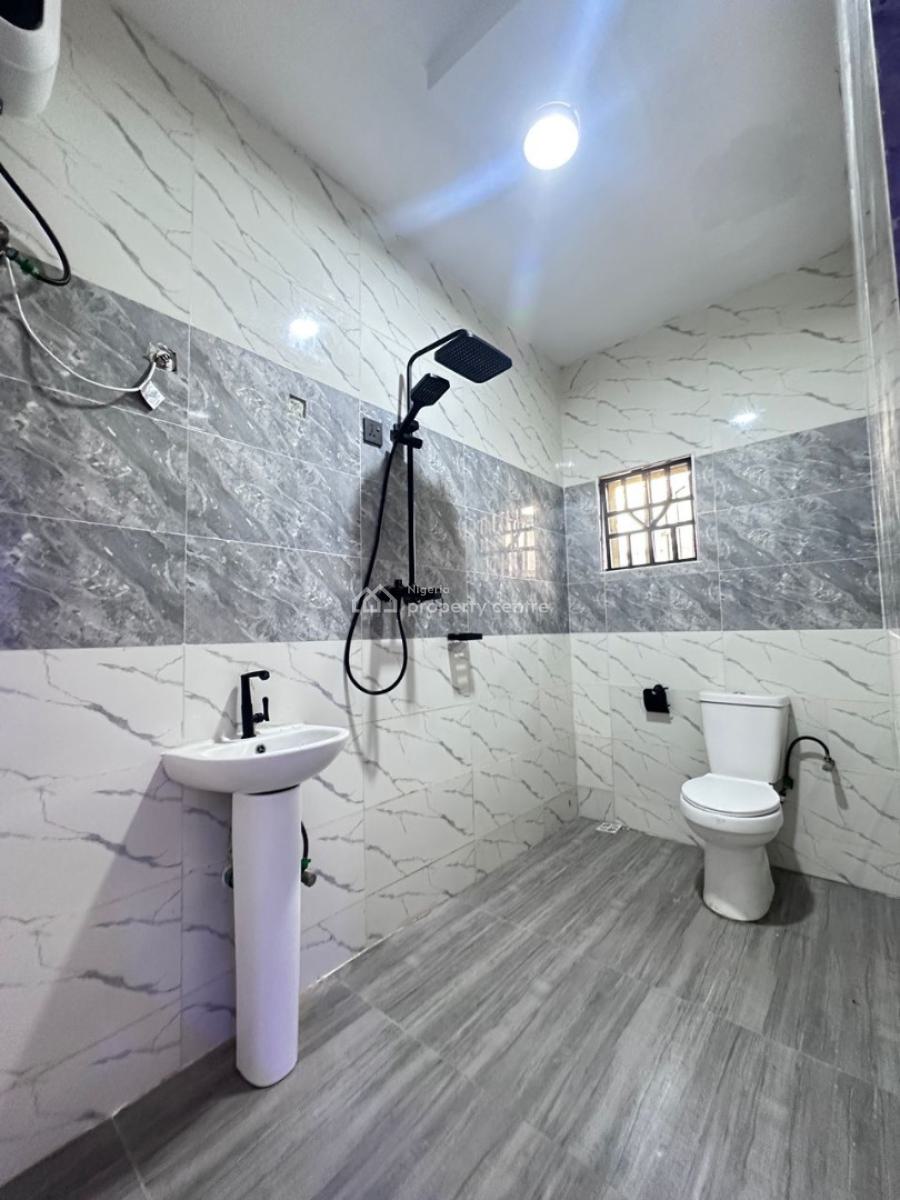 Lovely 3bedroom Apartment in a Serene Location, Ologolo, Lekki, Lagos, Ologolo, Lekki, Lagos, Flat / Apartment for Rent